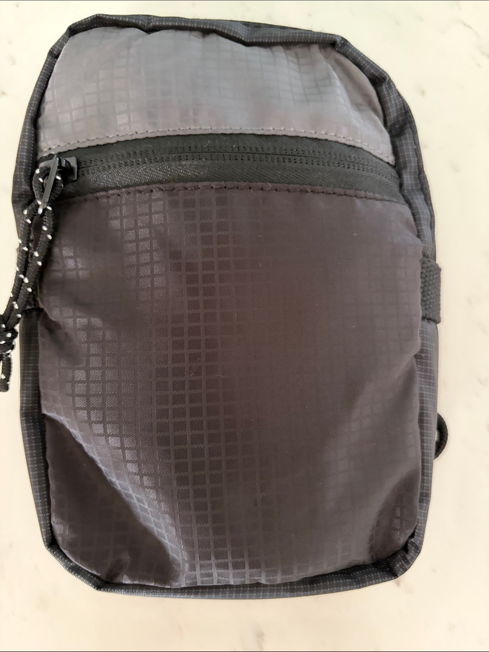 Compact Men's Everyday Pouch - Grey/black
